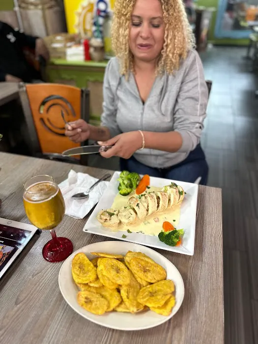 Dominican Valle Restaurant Picture 5
