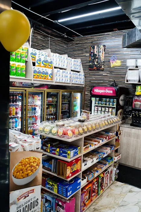 Mos 1 deli and grocery Picture 4