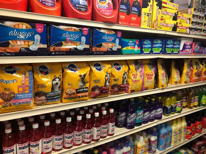 J And E Deli Grocery Corp. Picture 4