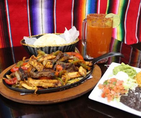 Noches Mexicanas