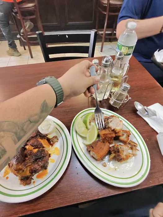 Lechonera & Pollo Sabroso Picture 3