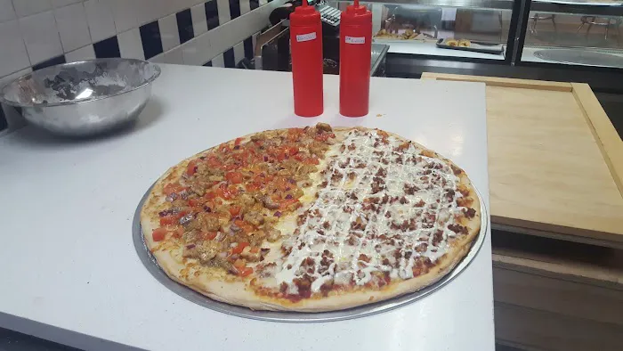 Mike's Pizza & Pasta Picture 9