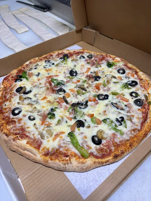 D’Giovanis Big Pizza Picture 7
