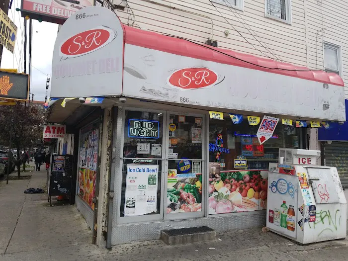 D'Sosa Gourmet Deli Picture 6