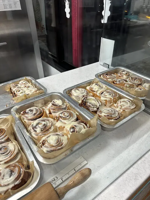 Cinnabon / Carvel Picture 4