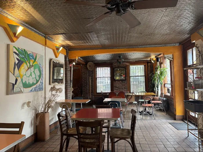 Doctor's Cave Café Picture 6