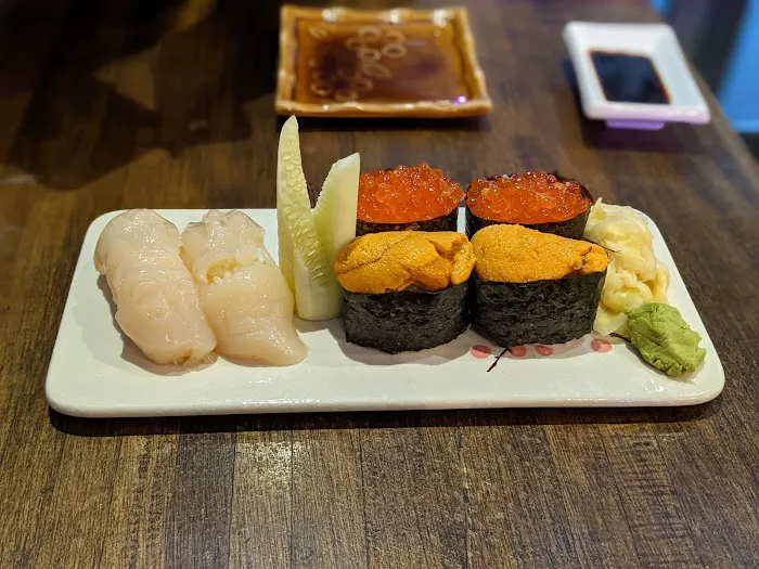 Mottsu into sushi d Picture 1