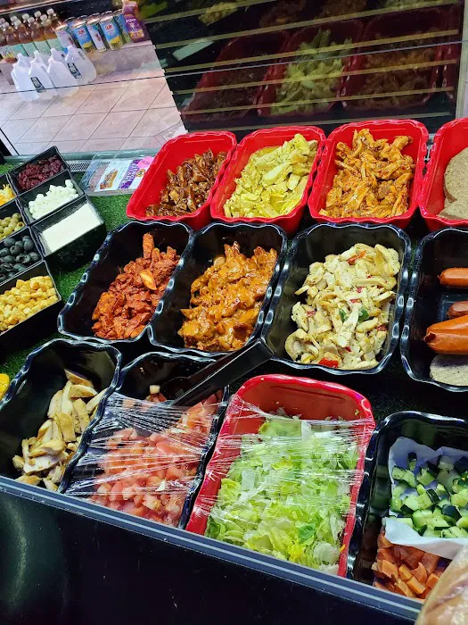 Paradise Deli Picture 6