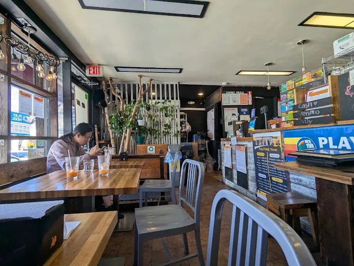 Pata Cafe Picture 7