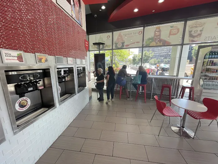 RED MANGO Picture 7