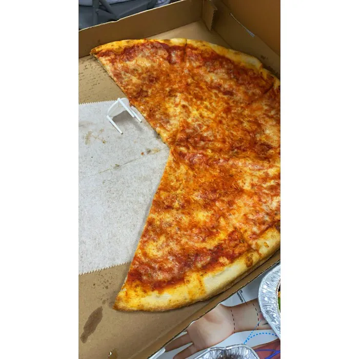 Vinny's Pizzeria Picture 8