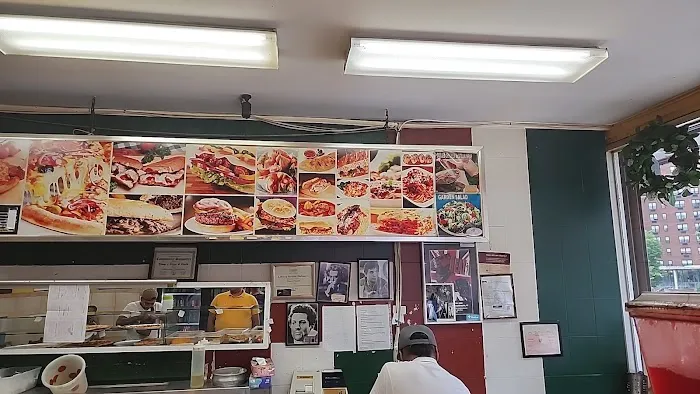 Vinny's Pizzeria Picture 5