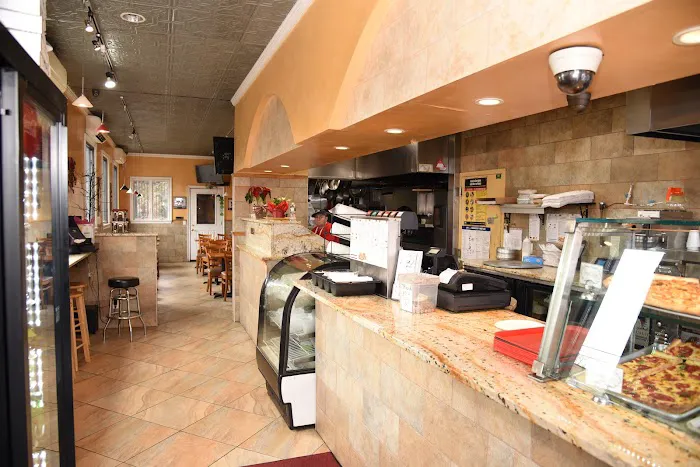 Fontana Pizzeria Picture 5