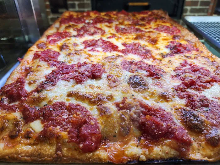 Eliot Pizzeria Picture 6