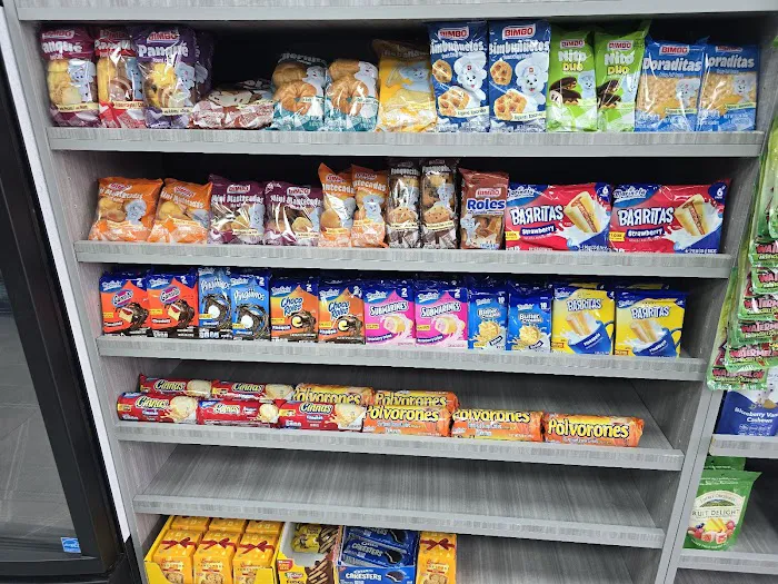 EVE'S CRAVEMANIA DELI & GROCERY Picture 9