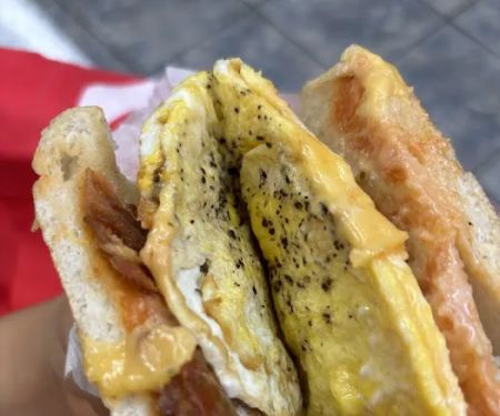 Pavan Deli & Grocery