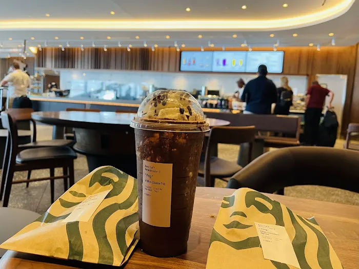 Starbucks Picture 4