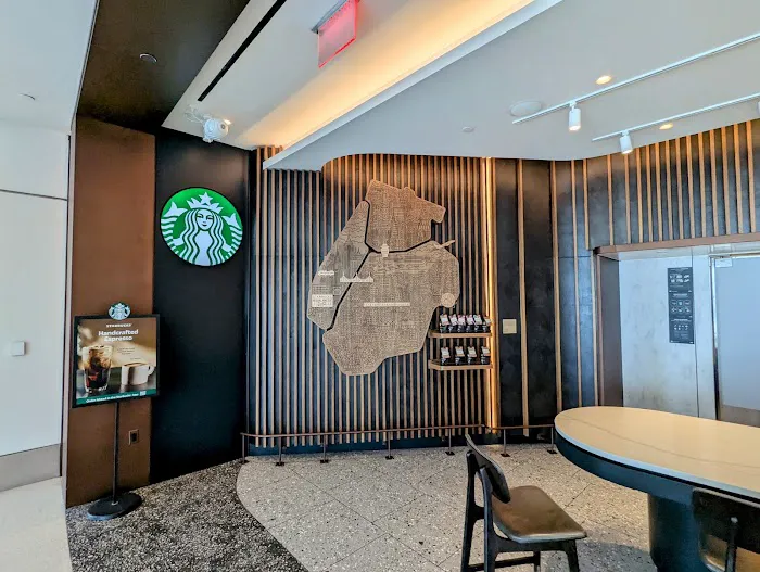 Starbucks Picture 6
