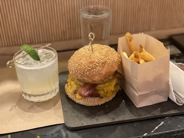 Essex Burger Picture 5