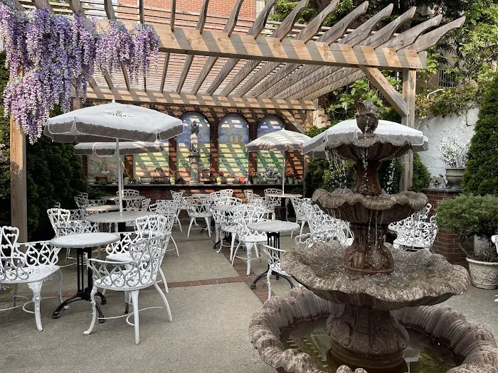 Our Backyard Cafe Picture 9
