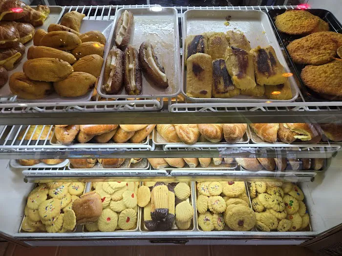 La Nueva Ambatenita Bakery Picture 9