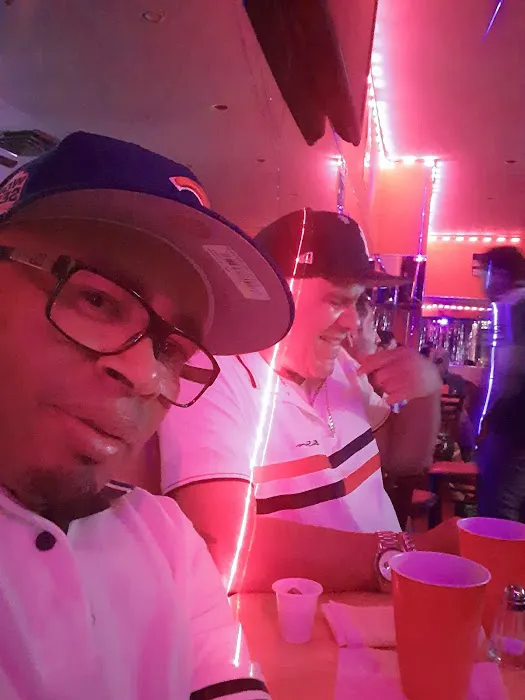 Palo Bar Picture 3