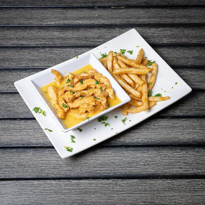 Estrella Latina Bar & Grill | Dominican Restaurant Picture 8