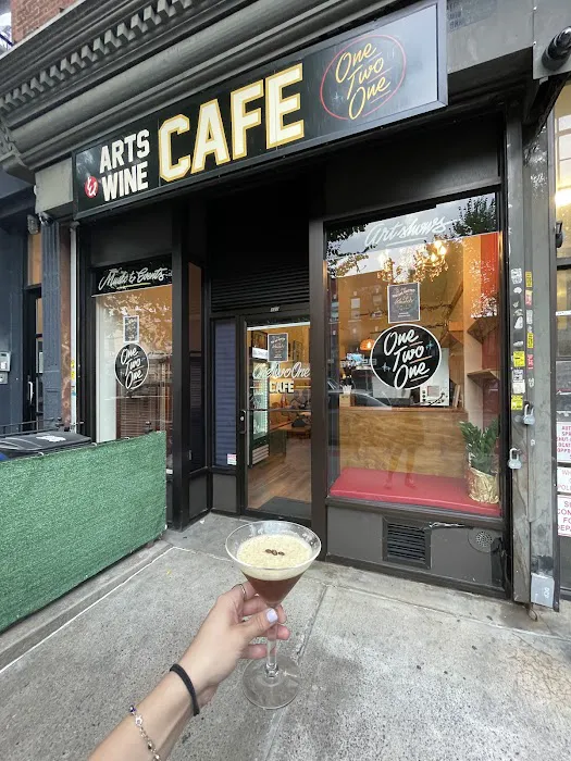 OneTwoOne Café Picture 5