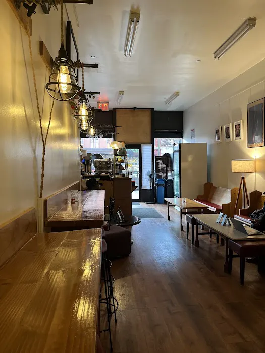 OneTwoOne Café Picture 4