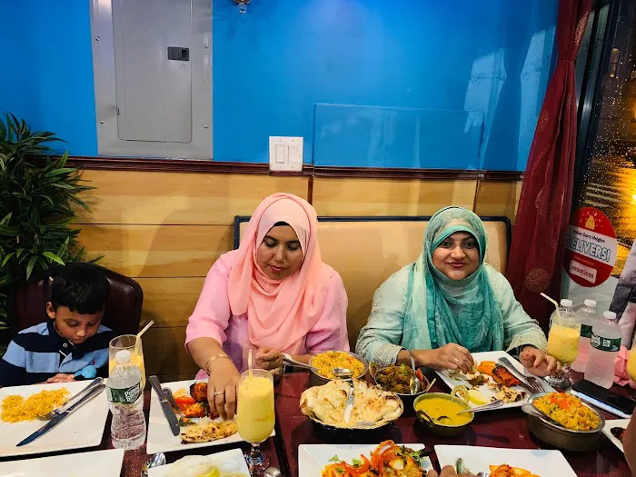 Indian Curry Heights Picture 3