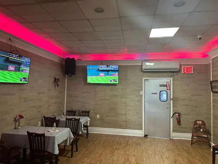 Kalina Bar & Grill Restaurant Picture 1