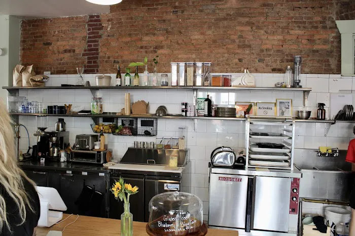 Early Yves Cafe Picture 1