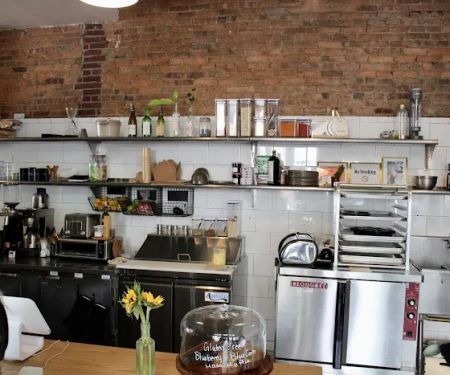 Early Yves Cafe