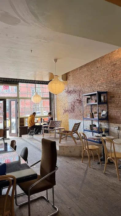 Early Yves Cafe Picture 5