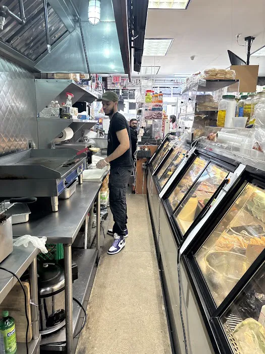 Chino's Deli & Grill Picture 10
