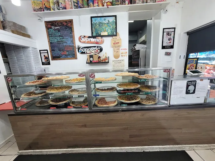 Cuts & Slices Picture 5