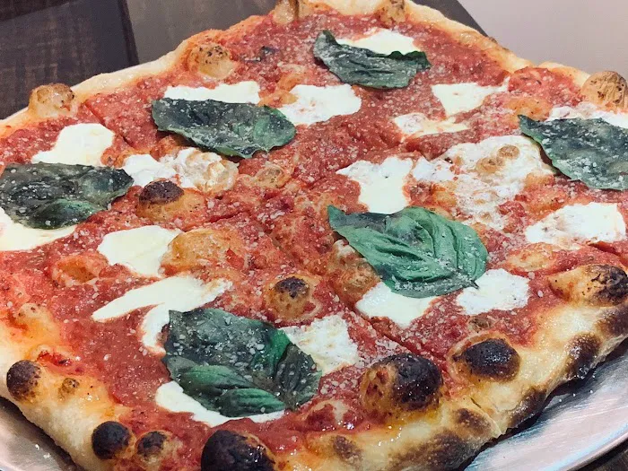 Bricklyn Pizza Picture 4