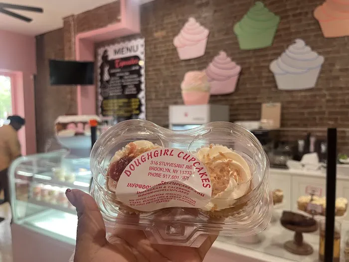 Doughgirl Cupcakes - Bedstuy Picture 6