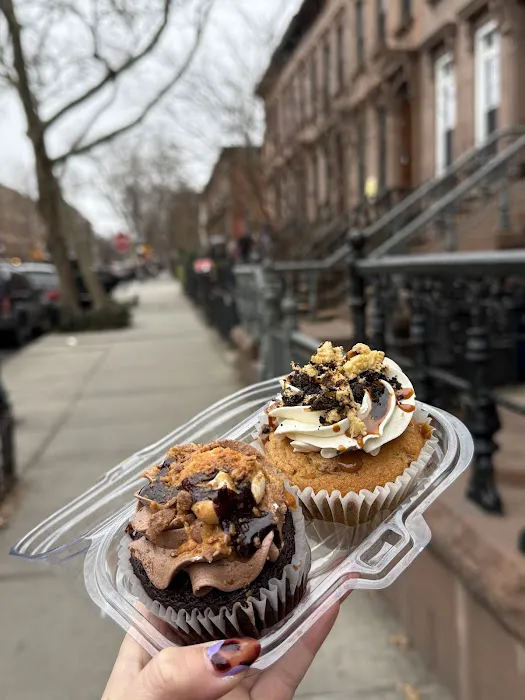 Doughgirl Cupcakes - Bedstuy Picture 5