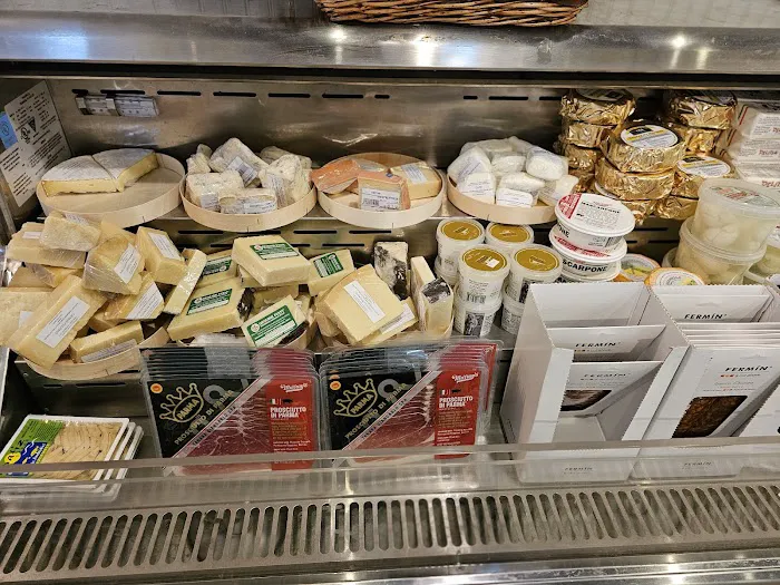 Saraghina Bakery Picture 2