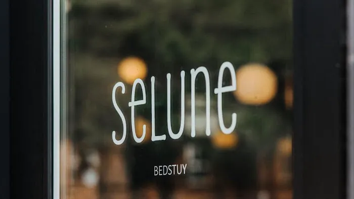 Selune Picture 5