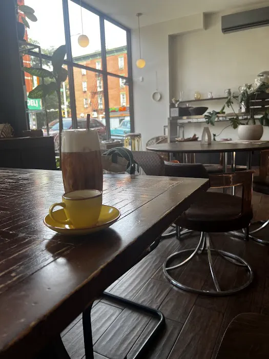 Again Vintage (home to SUBLIME Coffee & Plant Potions) Picture 1
