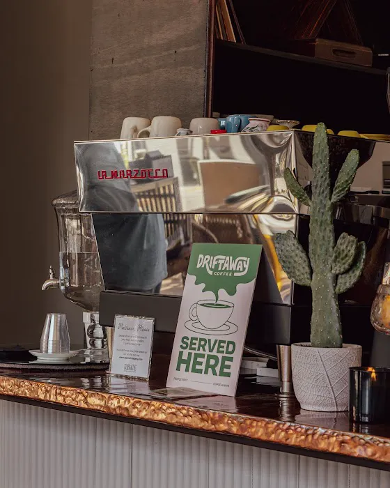 Again Vintage (home to SUBLIME Coffee & Plant Potions) Picture 9