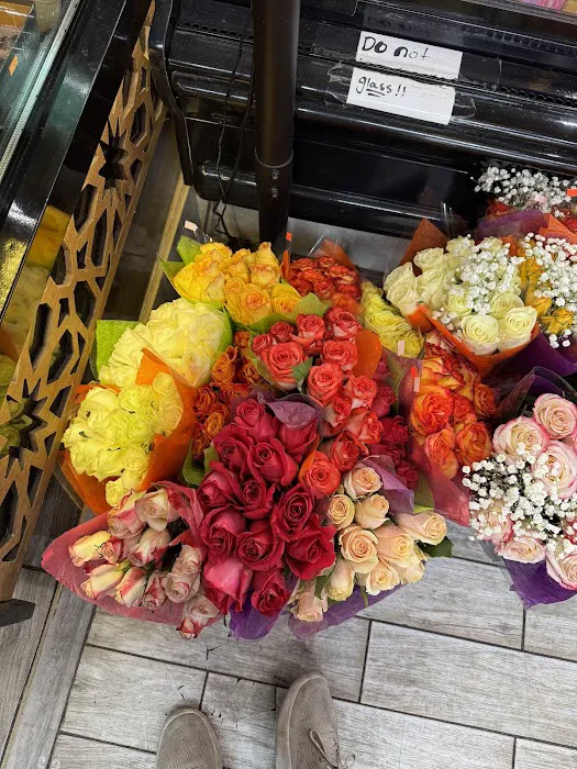 Natural Valley Market Picture 7