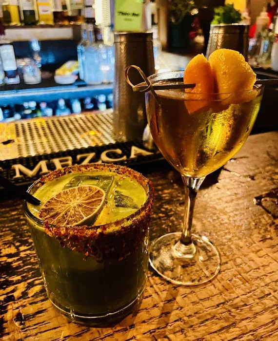 Cocktail Bedstuy Picture 10