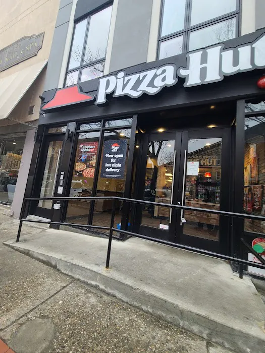 Pizza Hut Picture 1