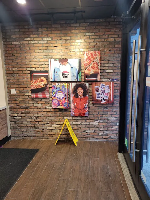 Pizza Hut Picture 2