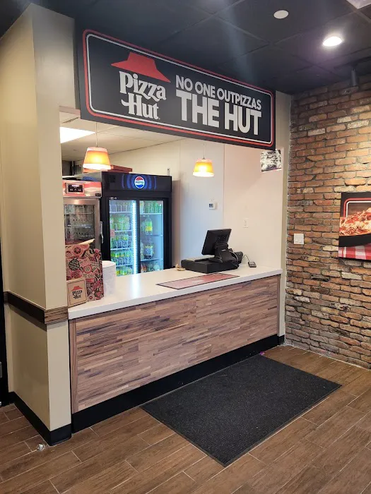 Pizza Hut Picture 6