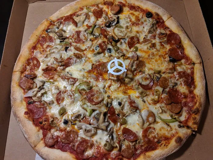 La-Bella Pizza Picture 10