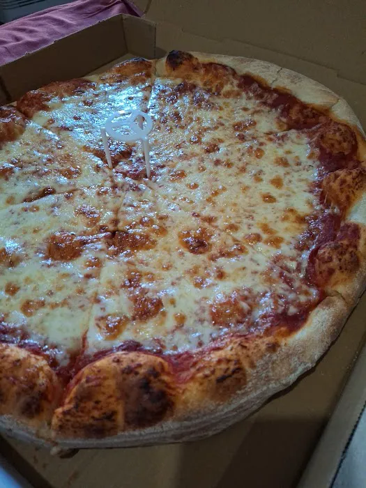 La-Bella Pizza Picture 6